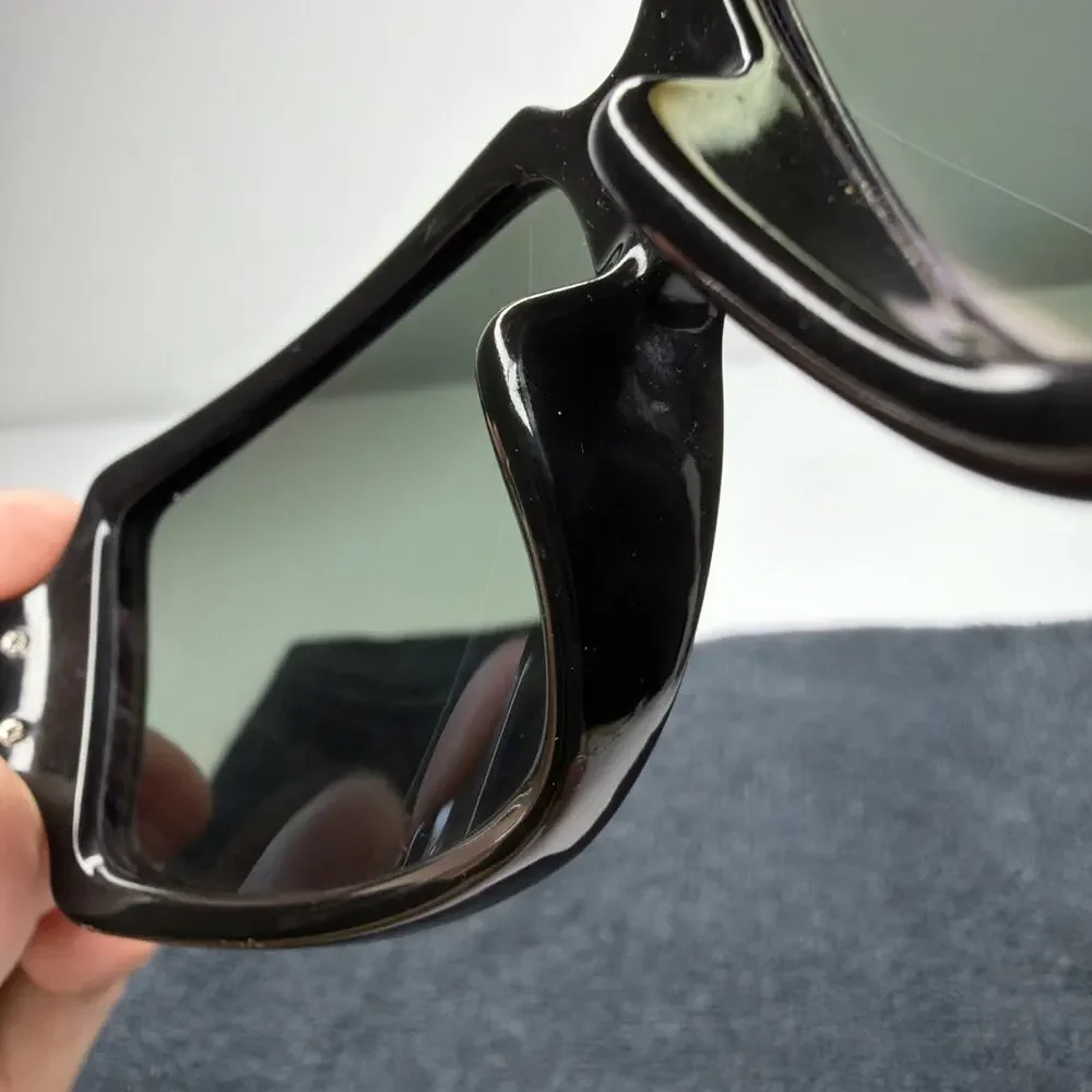 MAUI JIM BAMBOO MJ 104-17 GLOSS BLACK WITH NEUTRAL GRAY POLARIZED SUNGLASSES